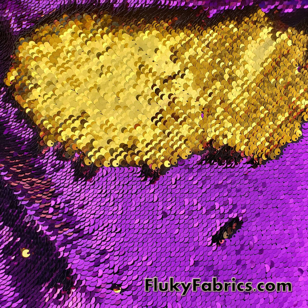 Magenta/Gold 5mm Shiny Flip Up Sequins on Black Spandex Fabric 54″ Wide